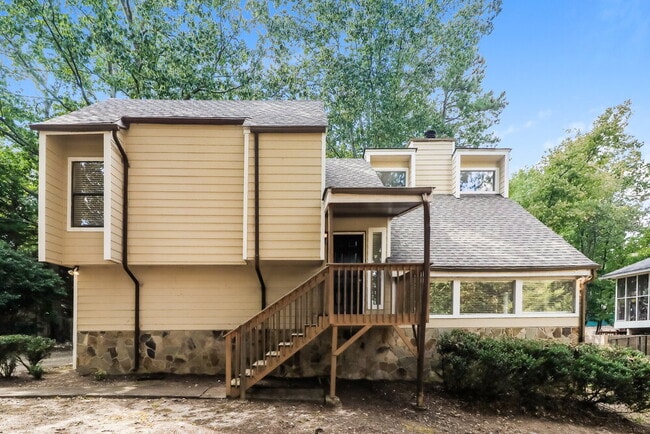 Building Photo - 961 Woodmont Dr Rental