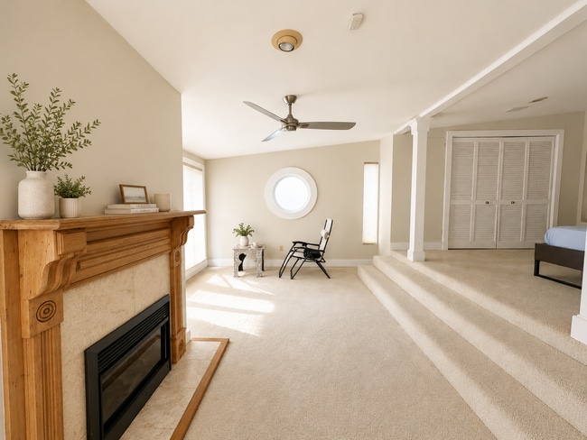 Photo - 1204 Marengo St Unit B