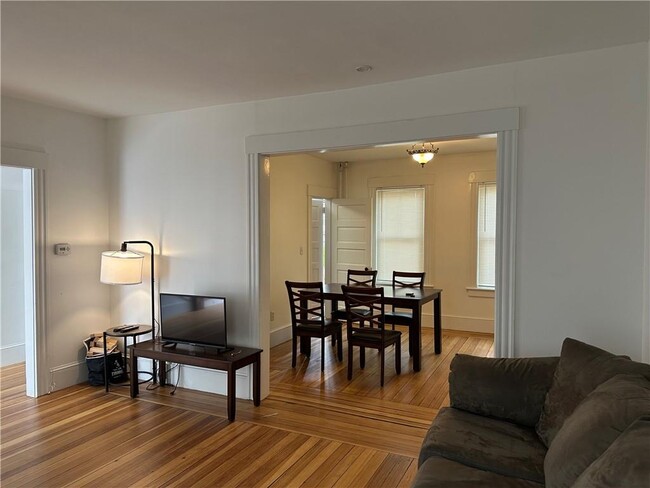 Photo - 13 Kilburn Ct Apartment
