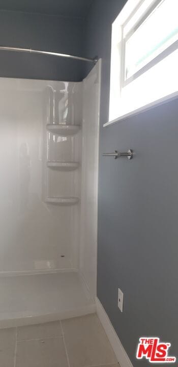 Photo - 136 W 99th St Unidad 136 1/2