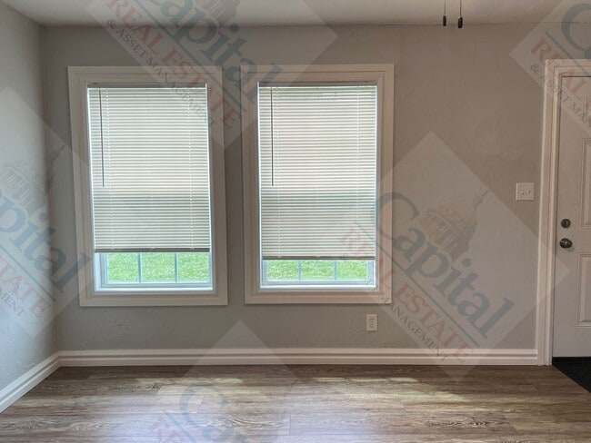 4769 SE 27th St