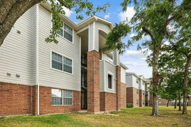 Shadow Ridge Apartments