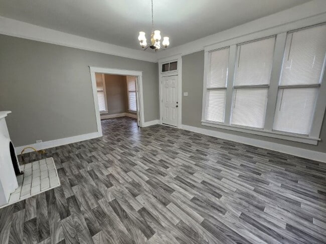 Photo - 1712 Pike Ave