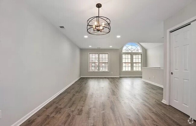 Building Photo - 117 Tiffany Blvd Unit 117 Tiffany Blvd Rental