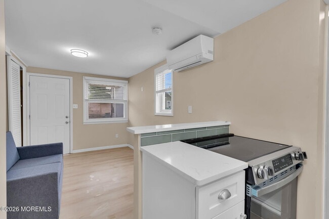 Photo - 1802 Pine Terrace