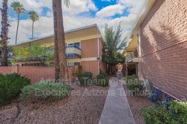 Photo - 3940 E Timrod St