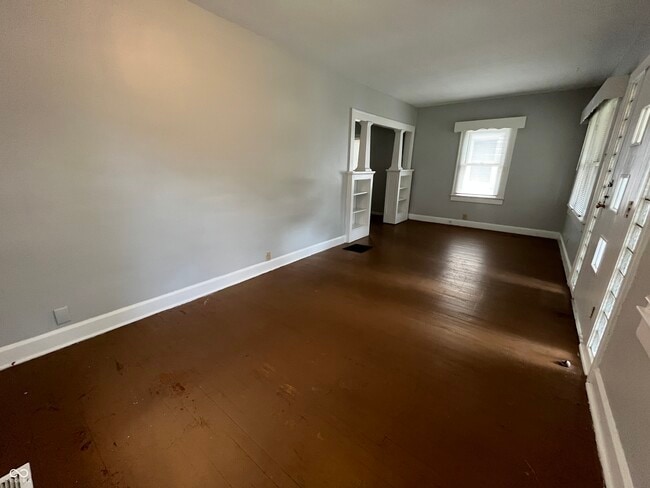 Photo - 1527 N Chester Ave