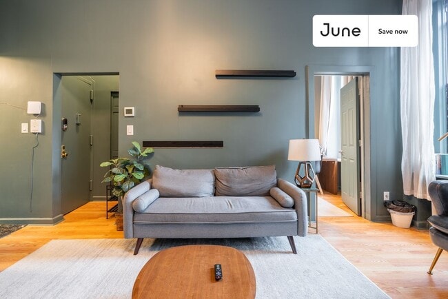 Photo - 336 W 46th St Unidad 4F