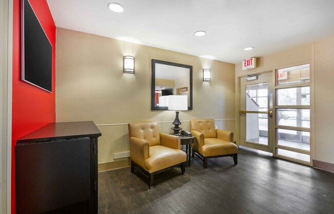 Photo - Furnished Studio-Phoenix - Biltmore Apartment
