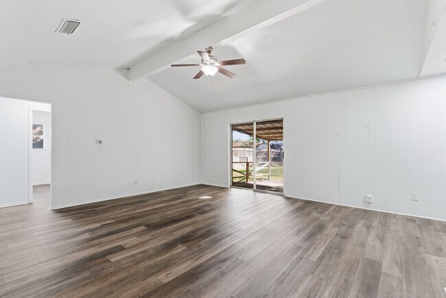 Photo - Amazing in Arlington