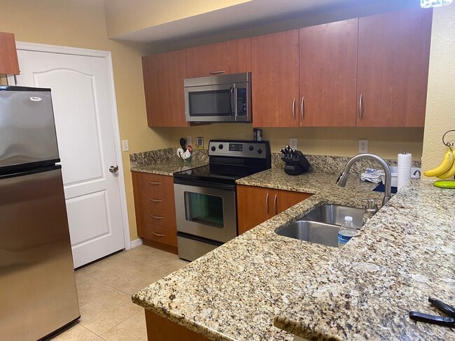 Building Photo - 150 SW Peacock Blvd Unit 26-104