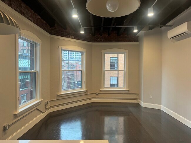 Photo - 281 Franklin St Unit 603