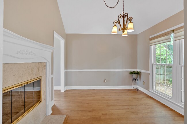 Photo - 3473 Whisperwood Ct NW Casa