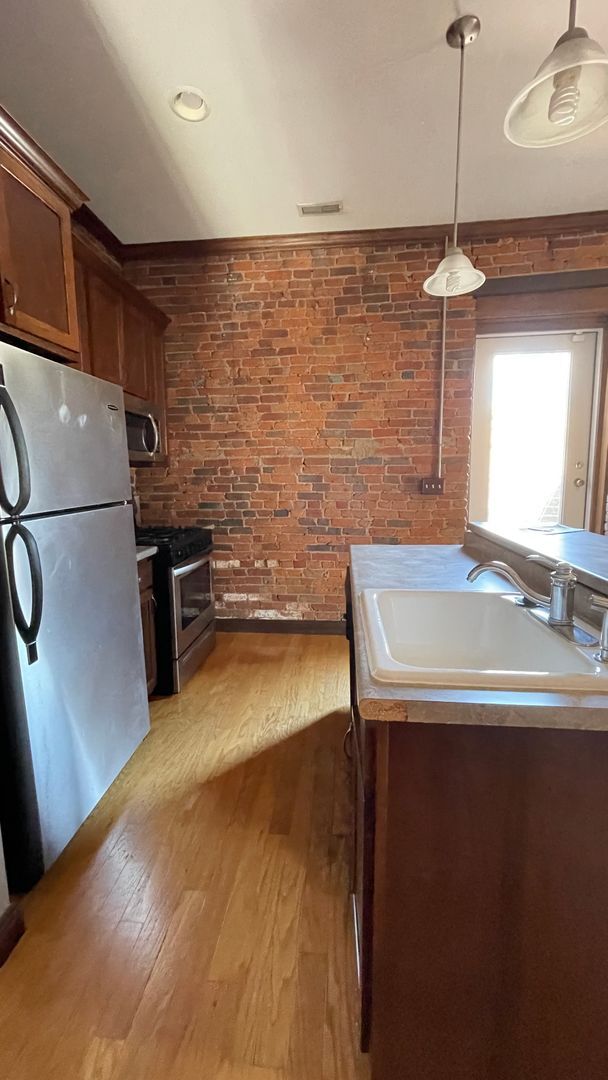 Photo - Downtown 1 Bedroom Apartment Unit 115 #2