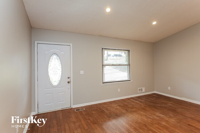 Photo - 432 Shady Ln Cir