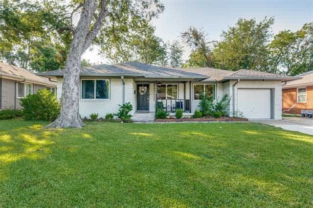 Building Photo - 10226 Eastwood Dr Rental