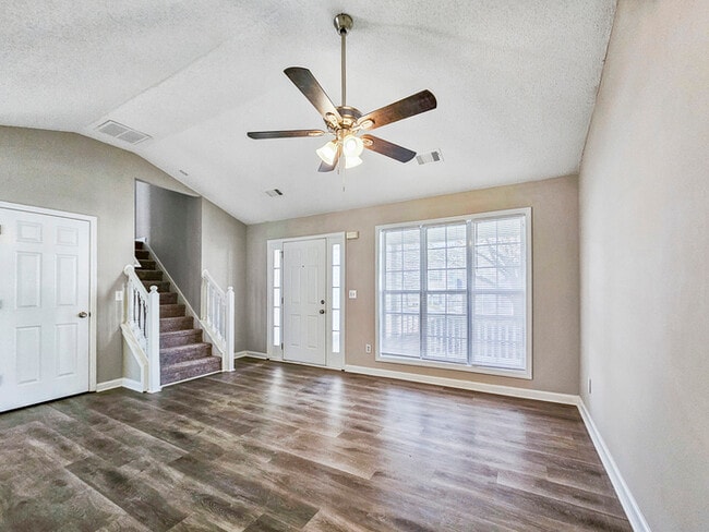 Photo - 3335 Waggoner Ln