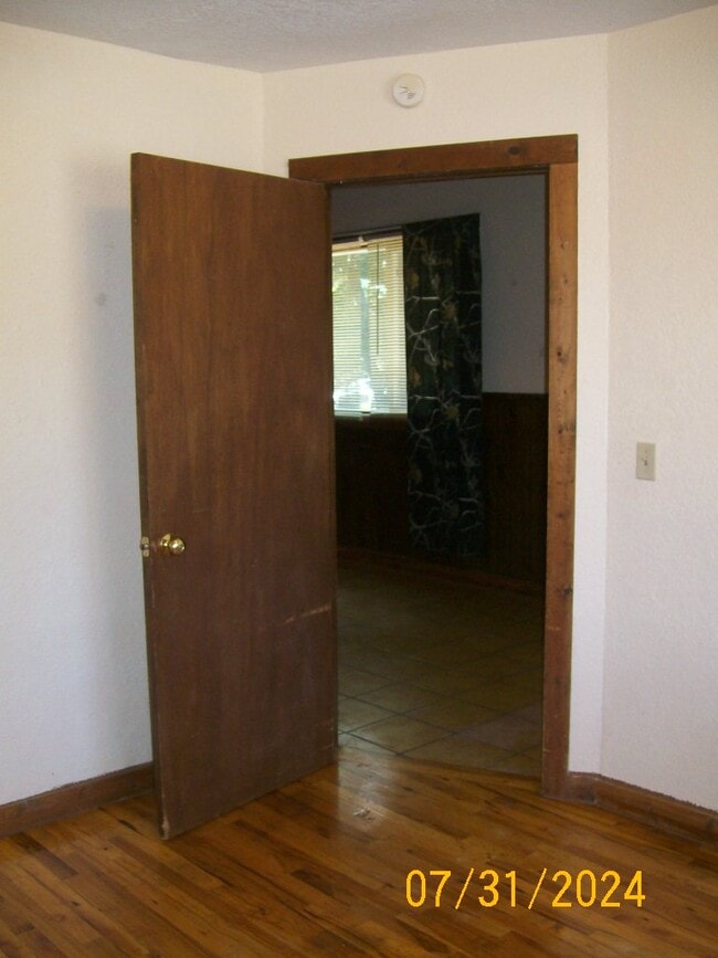 Photo - 528 N M St Unit 3