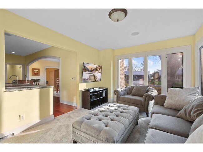 Photo - 5604 Sherwood Ave