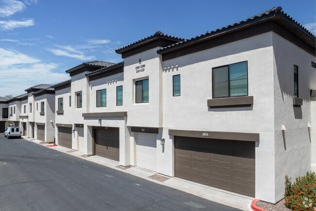 Photo - Woodcrest at Power Ranch Apartments