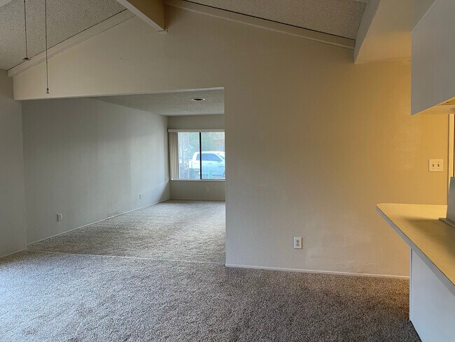 Photo - 6608 Gold Run Ave Townhome