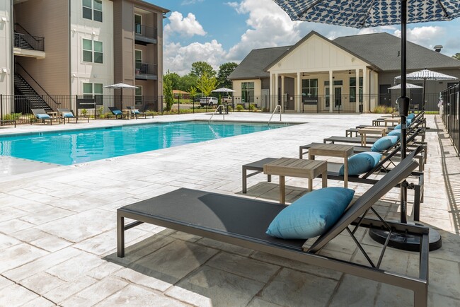 The Views at Chase Creek - The Views at Chase Creek Apartments