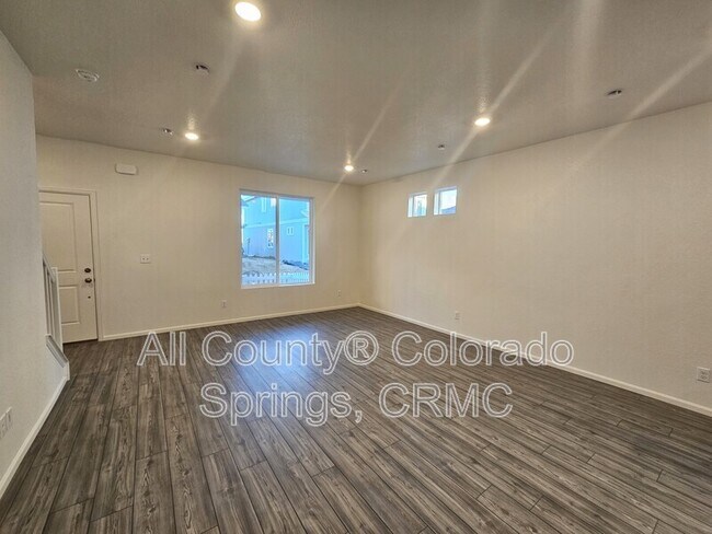 9256 Lytle Grv