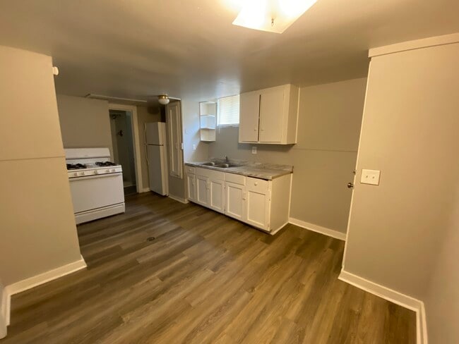 Building Photo - 4048 Taylor Blvd Unit 3