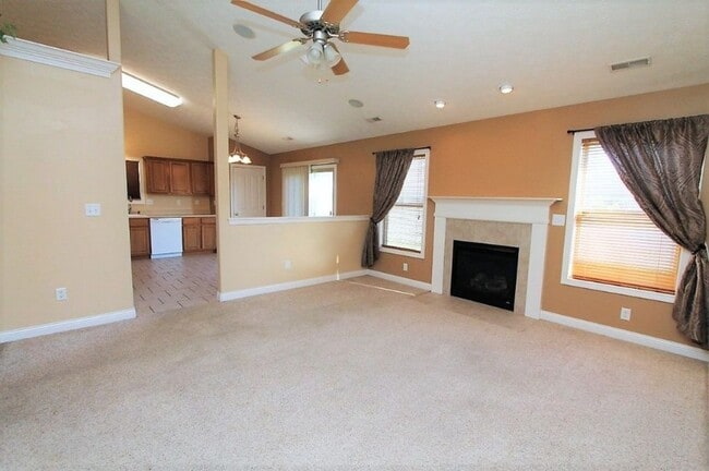 Photo - 1410 Crusade Dr