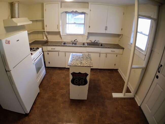 Photo - 1182 Navasota St