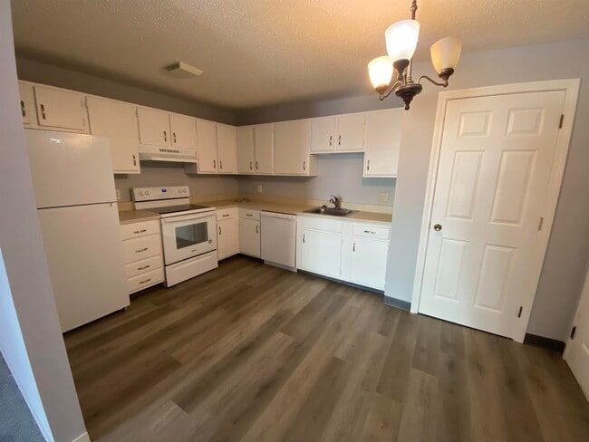 Photo - 14 Northbrook Dr Unit 18