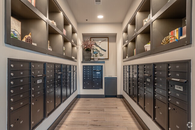 Mail Center