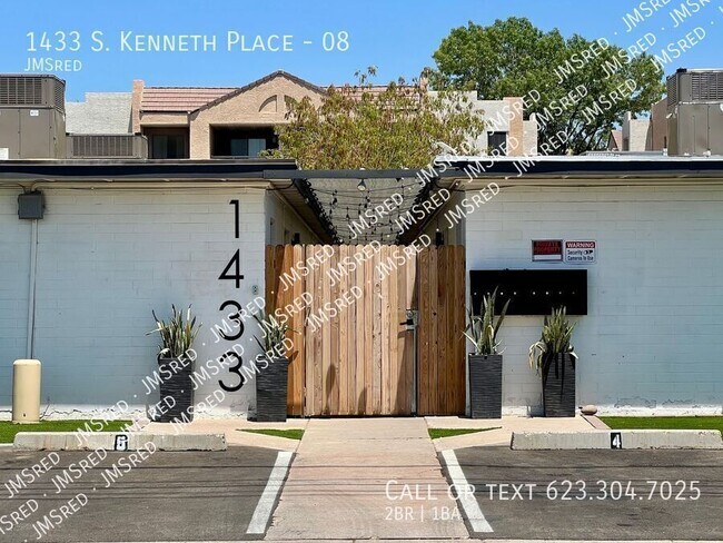 Building Photo - 1433 S Kenneth Pl Unit 08