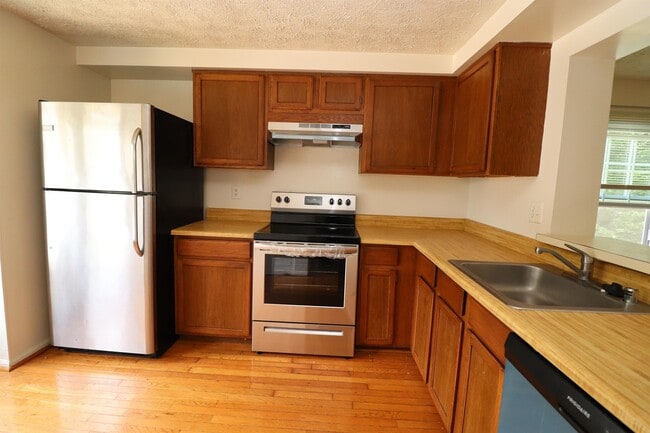 Photo - 229 Red Jade Dr