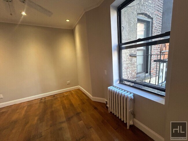 Photo - Mott Street Unit 9