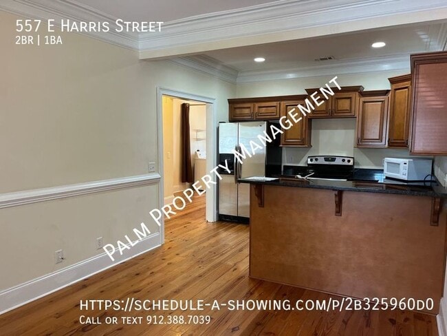 Photo - 557 E Harris St