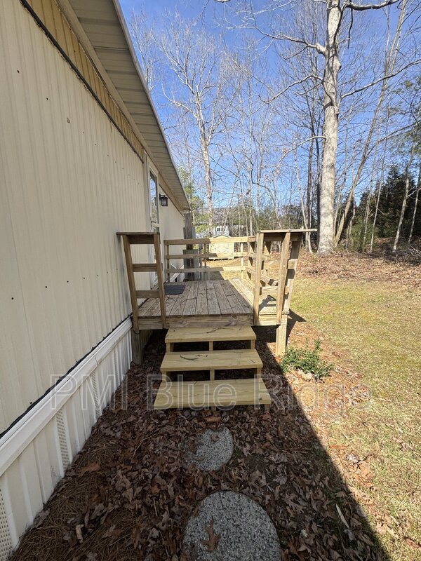 Photo - 210 Markley Dr