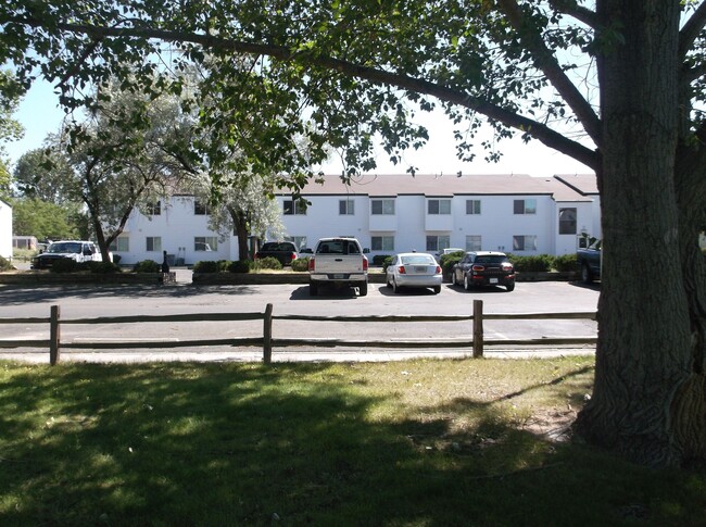 Sagebrush Cheyenne Apartments - Sagebrush Cheyenne Apartments