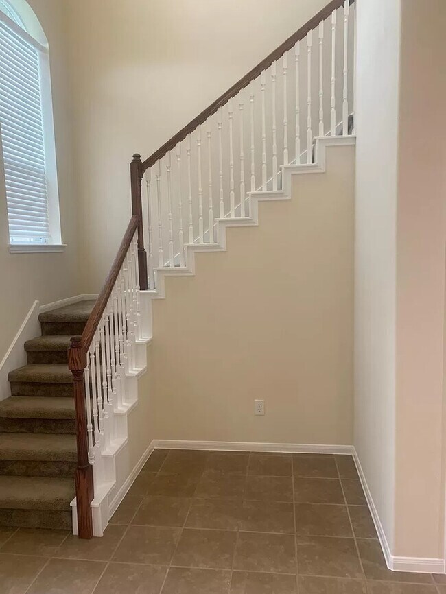 Photo - 9202 Solvista Pass Ln