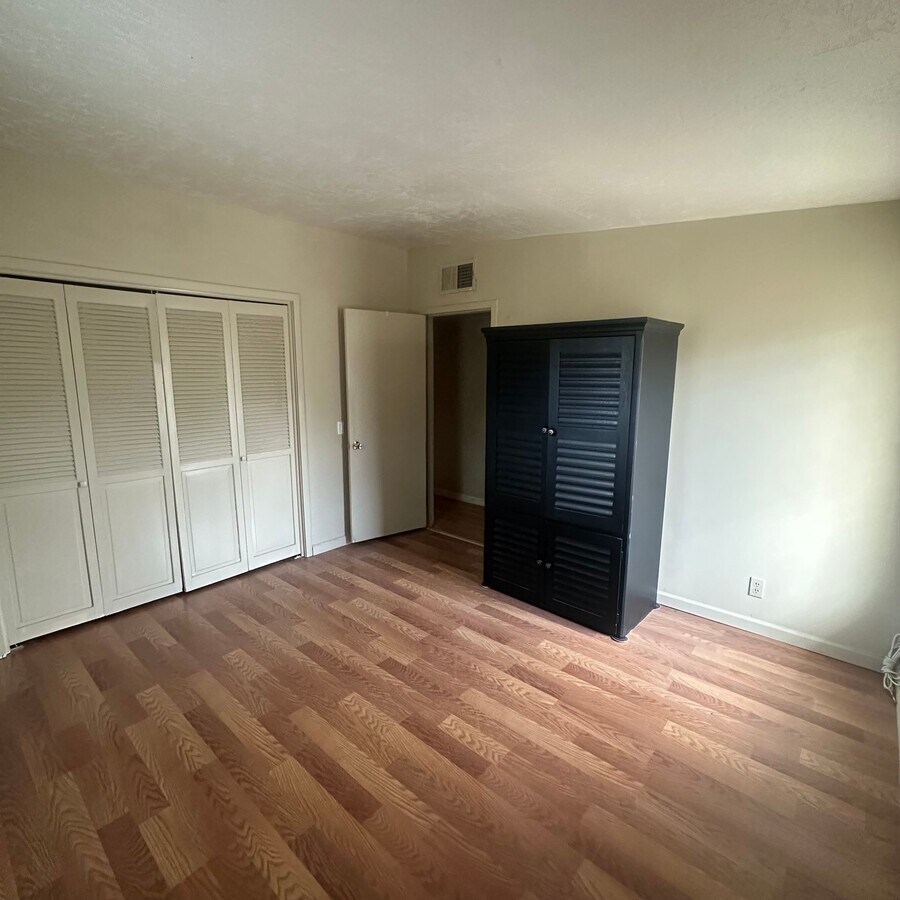 Photo - 158 Milton Ave