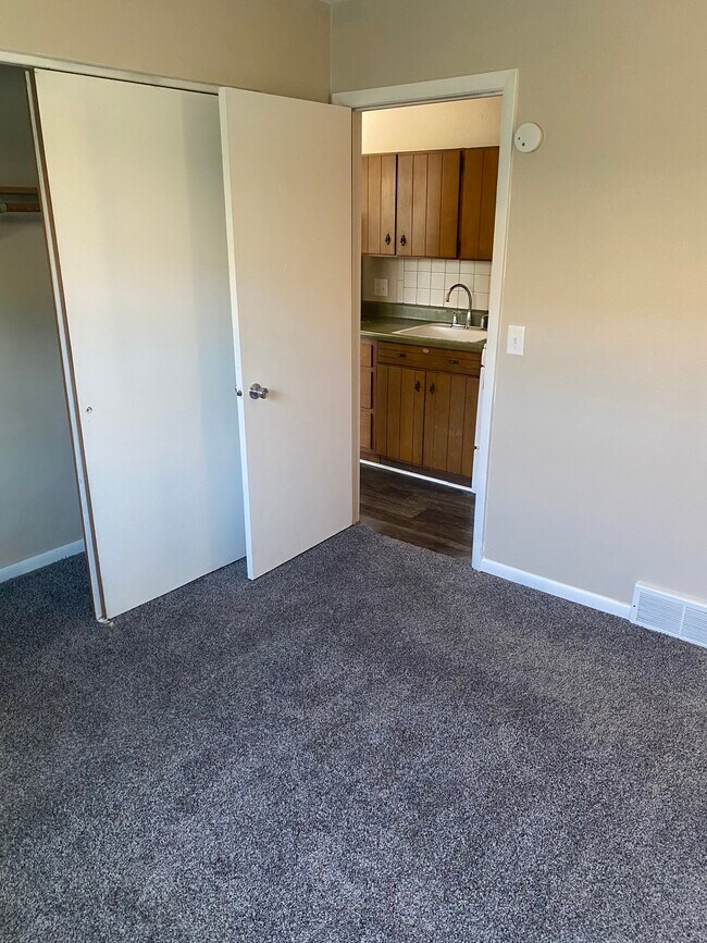 443 2nd Ave D Apartments Silvis, IL