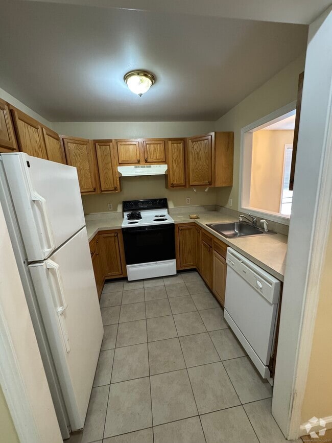 Building Photo - 35 Warwick St Unit 7 Rental