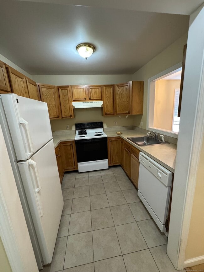 Photo - 35 Warwick St Condo Unit 7
