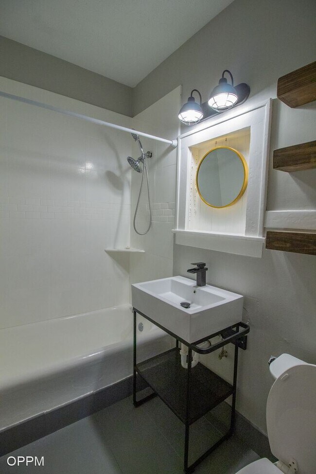 Photo - 2 br, 2 bath House - 4202 S 12th St