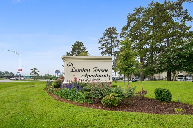 Ole London Towne - Utilities Included