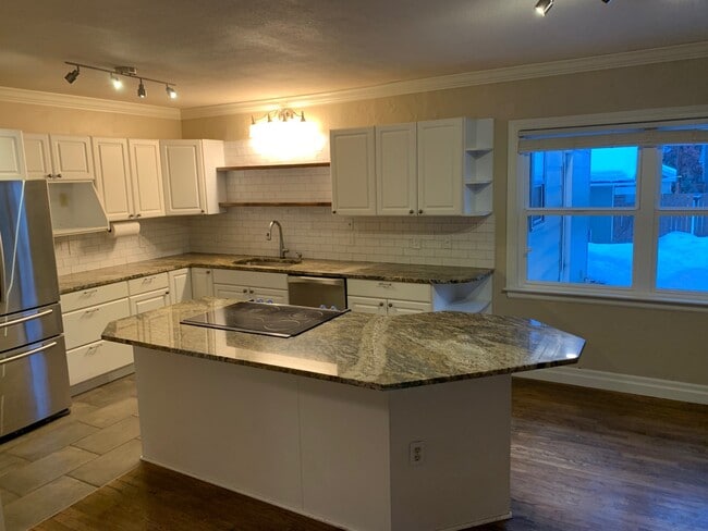 Photo - 9 N Garfield Ave