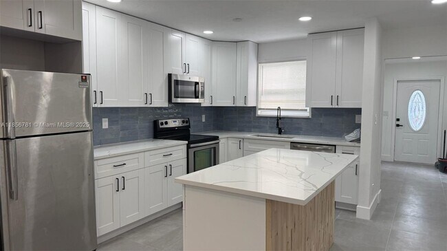 Building Photo - 315 N 26th Ave Unit 417 Rental