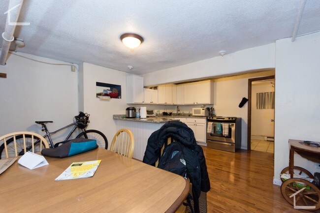 Photo - 76 Egmont St