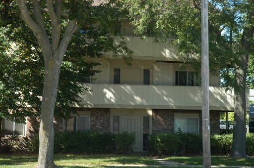 Photo - Large 1BR Apartment Available-St.Francis     (SE HABLA ESPANOL) Unit 4025  01