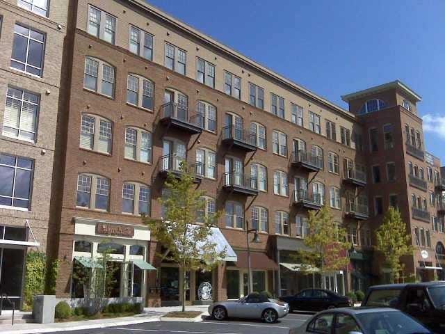 Building Photo - 360 Chambers St Unit 207 Rental